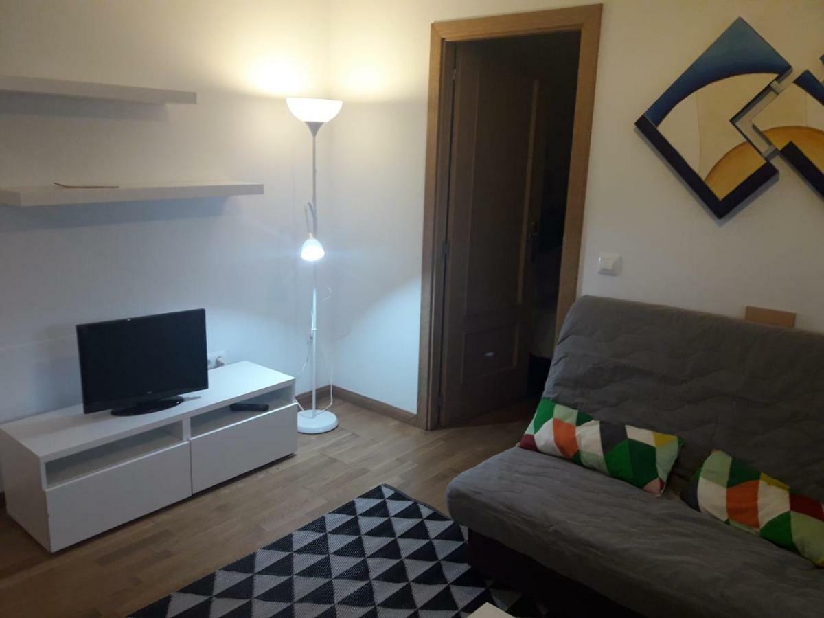 Appartement En Urbanizacion Con Piscina Centro De Unquera-val De San Vicente Ideal Parejas