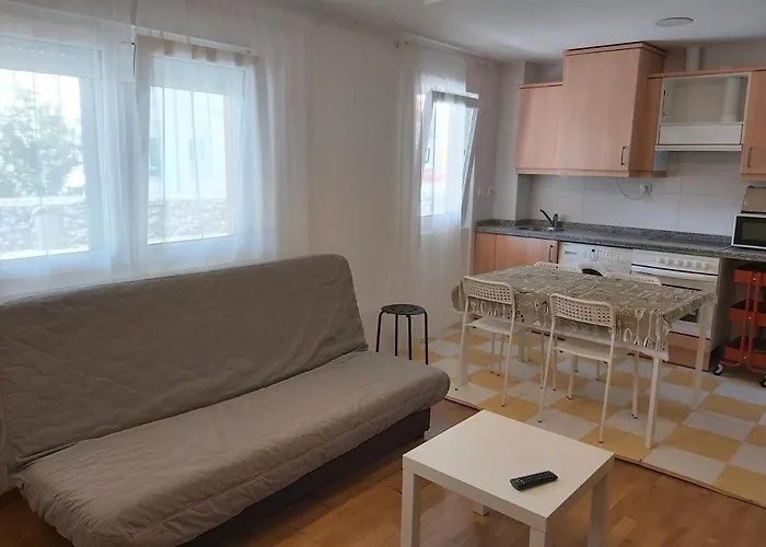 Apartamento En Urbanizacion Con Piscina Centro De Unquera-Val De San Vicente Ideal Parejas