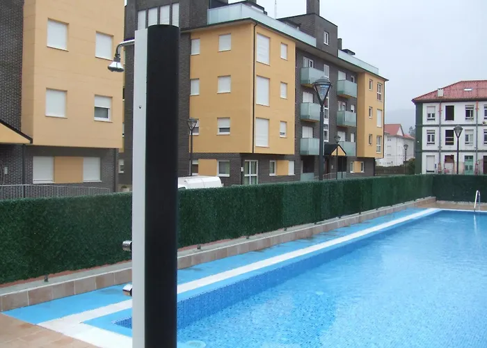 Apartamento En Urbanizacion Con Piscina Centro De Unquera-Val De San Vicente Ideal Parejas