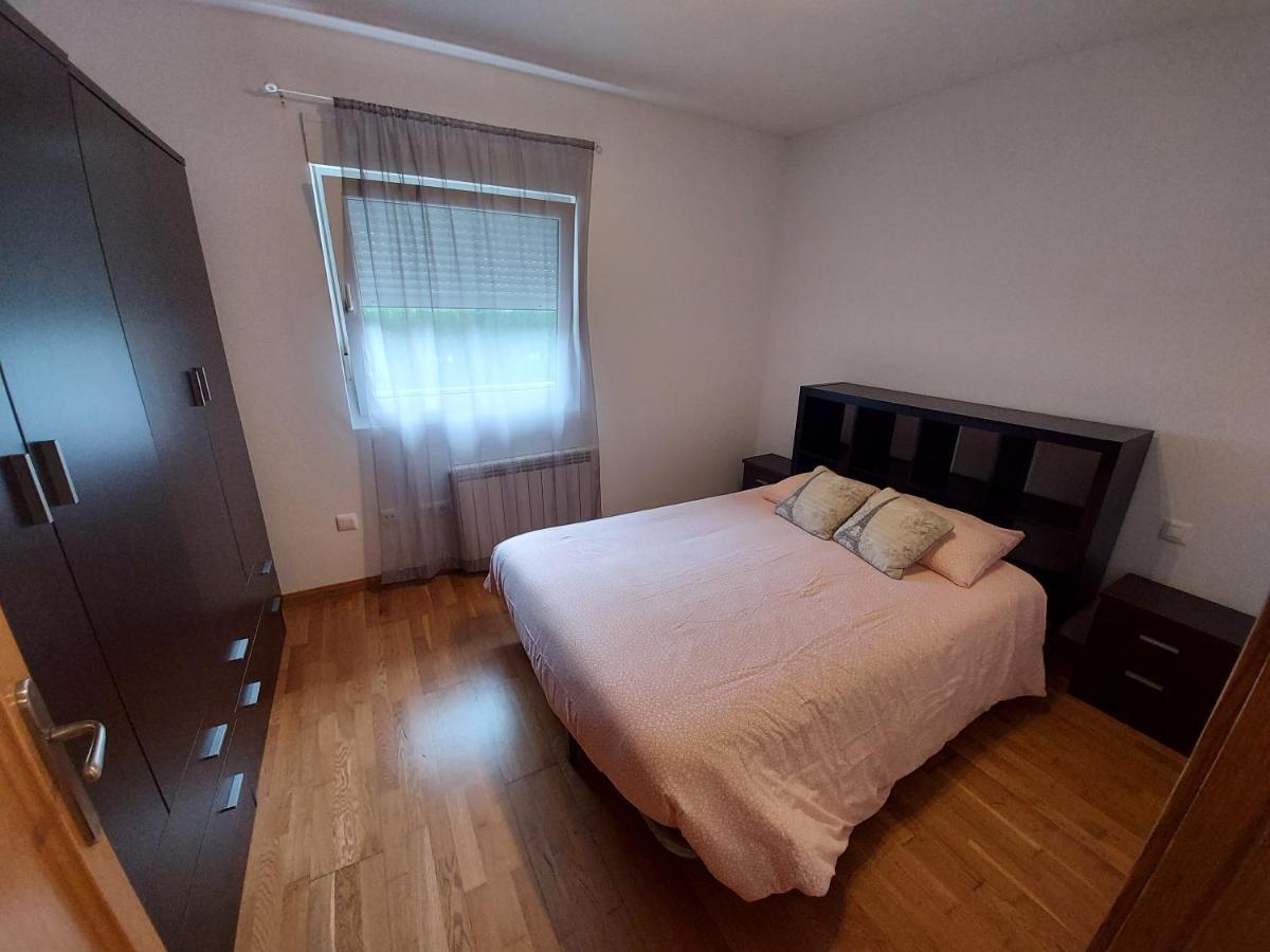 En Urbanizacion Con Piscina Centro De Unquera-val De San Vicente Ideal Parejas Apartment