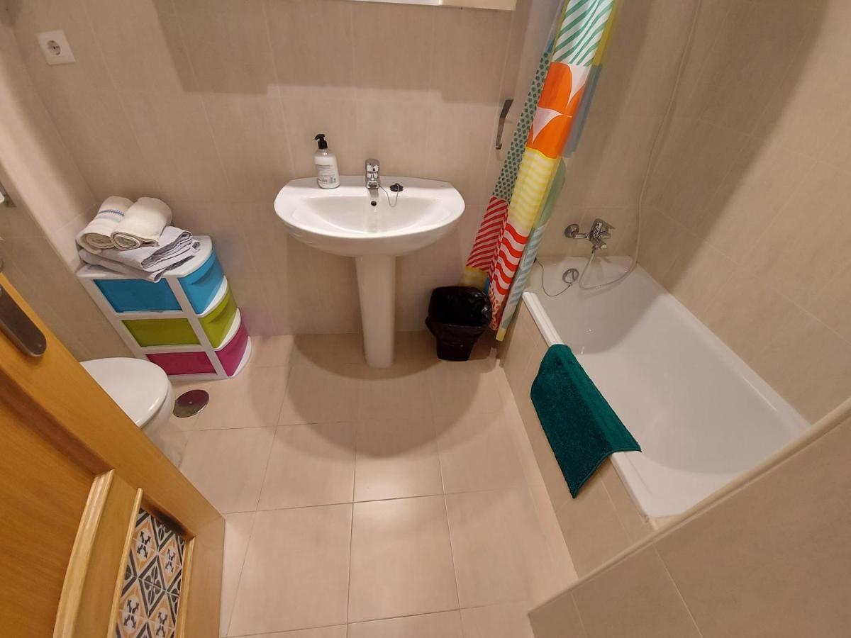 En Urbanizacion Con Piscina Centro De Unquera-val De San Vicente Ideal Parejas *